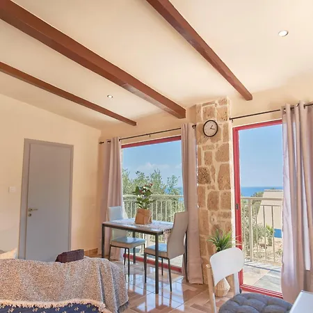 Casa Petra - Stone Argassi